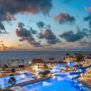 Moon Palace Nizuc Mexico